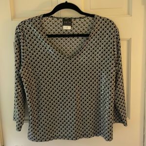 JKLA California Holiday Blouse